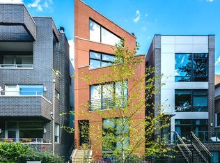 831 N Hermitage Ave APT 3, Chicago, IL 60622