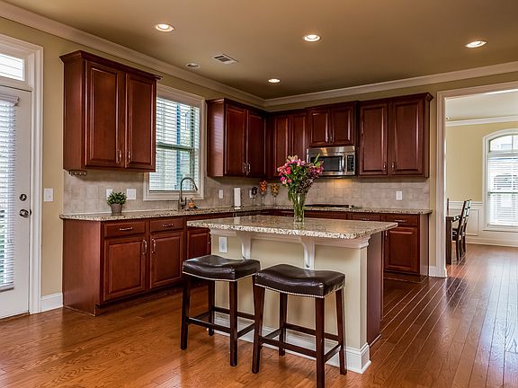 5th image of 4417 Felix Way SE