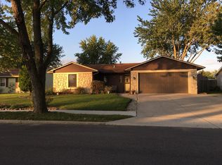 9022 Mariners Ridge Dr, Fort Wayne, IN 46819