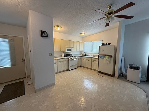 2nd image of 9 Parkside Dr