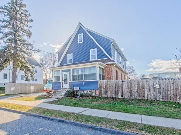 60 Wheatland Ave, Chicopee, MA 01020