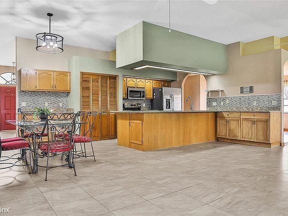 5th image of 46 Bass Lake Dr