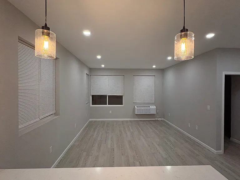 240 Harrison St #301 — Photo 5