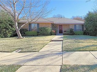 2135 Robin Rd, Lewisville, TX 75077