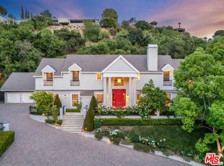 16016 Woodvale Rd, Encino, CA 91436