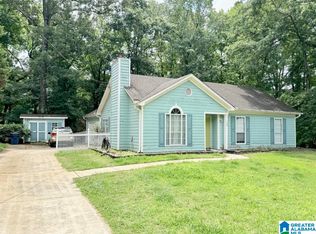 123 Carriage Dr, Maylene, AL 35114