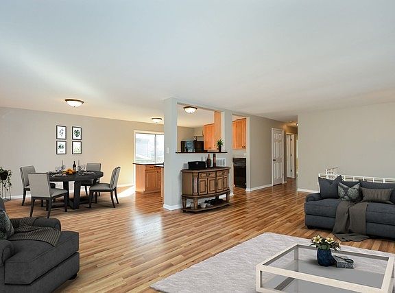 5th image of 801 Claremont Dr