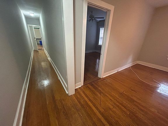 4th image of 2254 Bryn Mawr Ave APT 3B