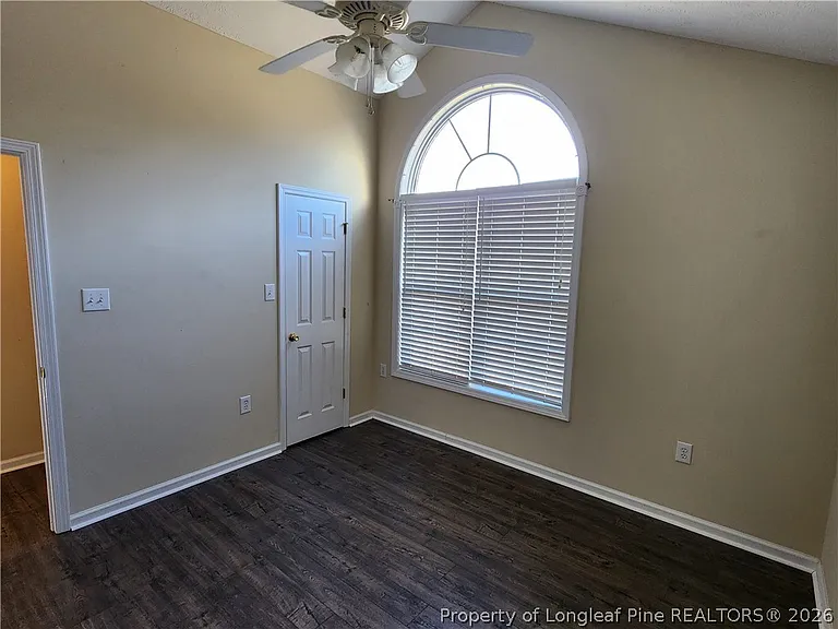 3347 Broomsgrove Dr — Photo 23