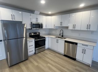 590 Front St #1, Sumas, WA 98295