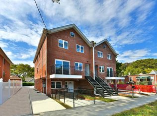 57-14 163rd St #2, Fresh Meadows, NY 11365