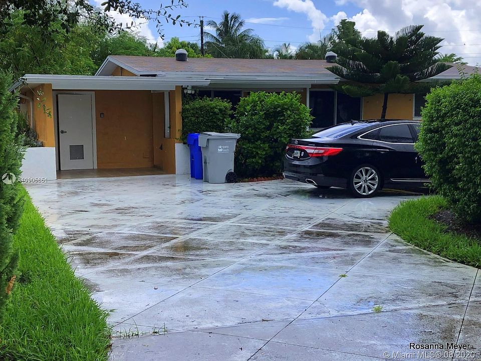 1st image of 404 NE 24th Ave #0