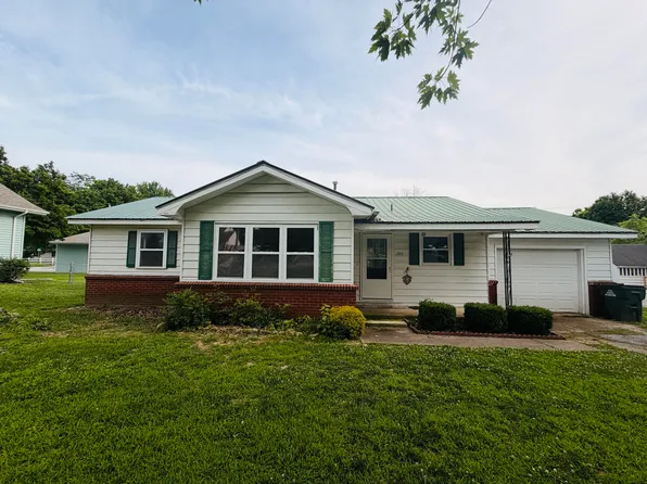 204 W Oak Street, Stockton, MO 65785