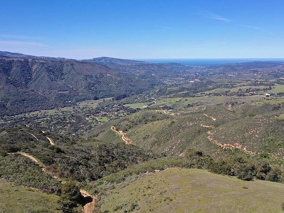 3rd image of 701 Laureles Grade Rd