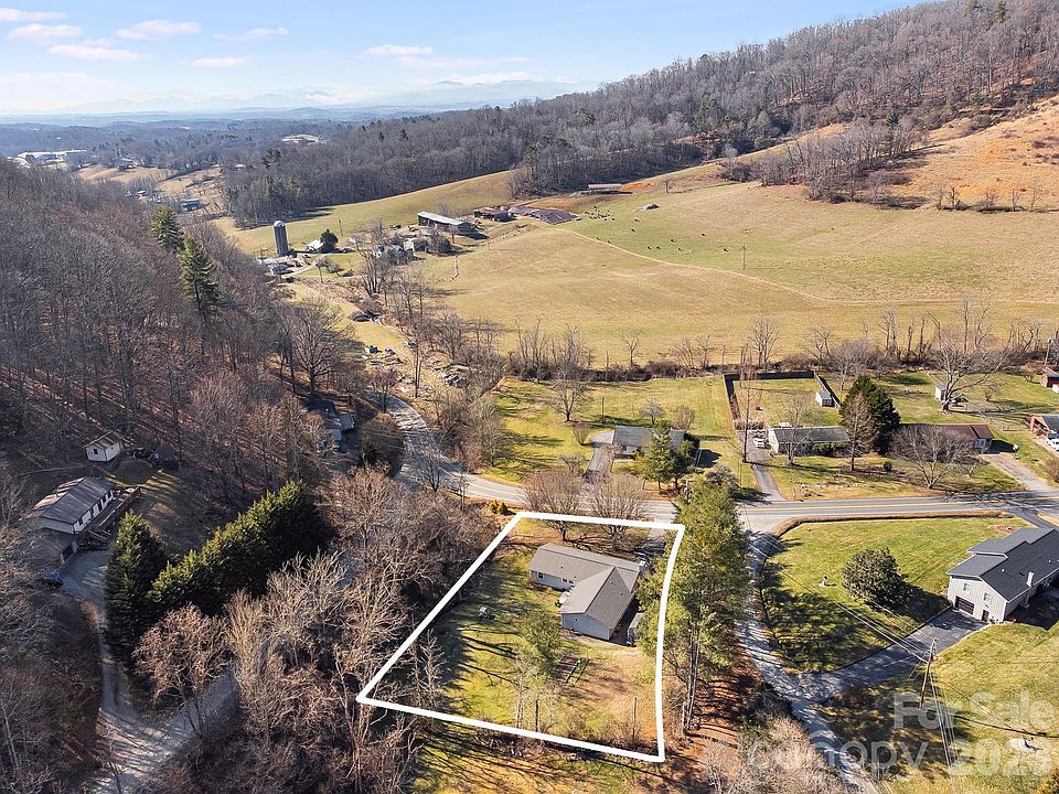 1st image of 1590 Bruce Rd