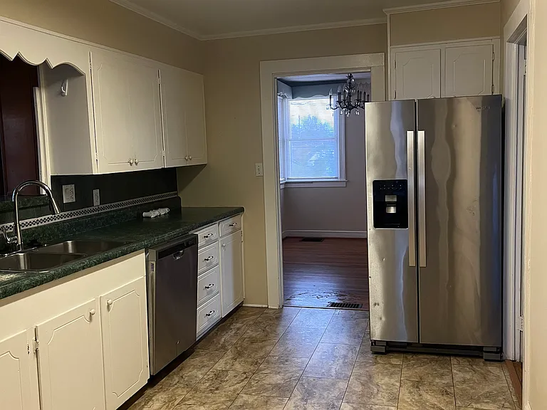 1000 Locust St — Photo 6
