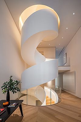 5th image of 12 E 82nd St #A
