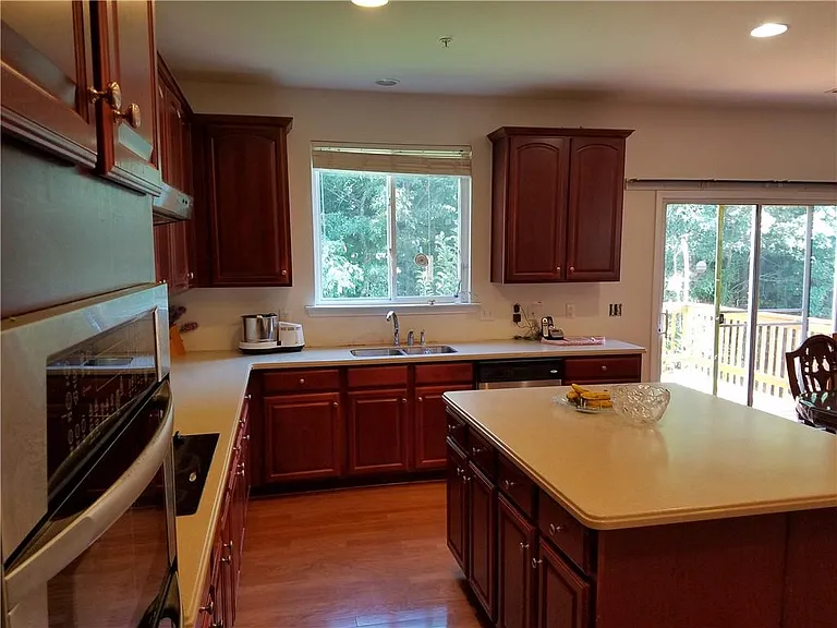479 Briarfield Xing — Photo 9