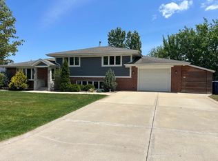 8519 S 82nd Ct, Hickory Hills, IL