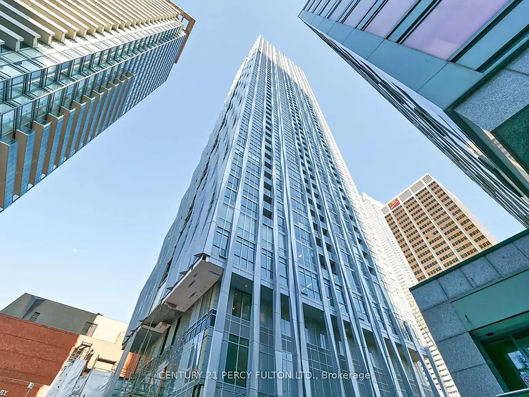 1 Yorkville Ave #2507 — Photo 1