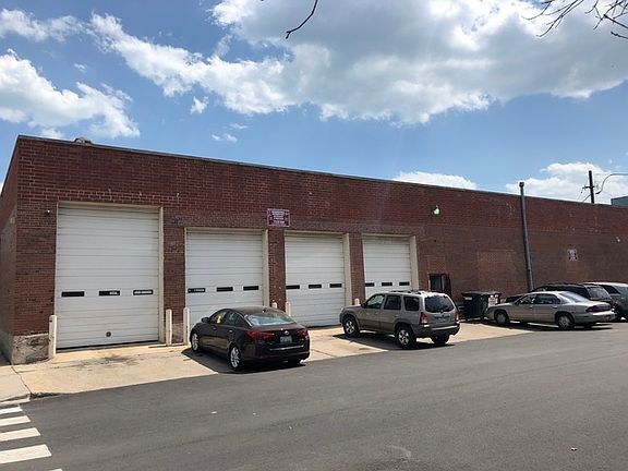 5th image of 430 N Ogden Ave