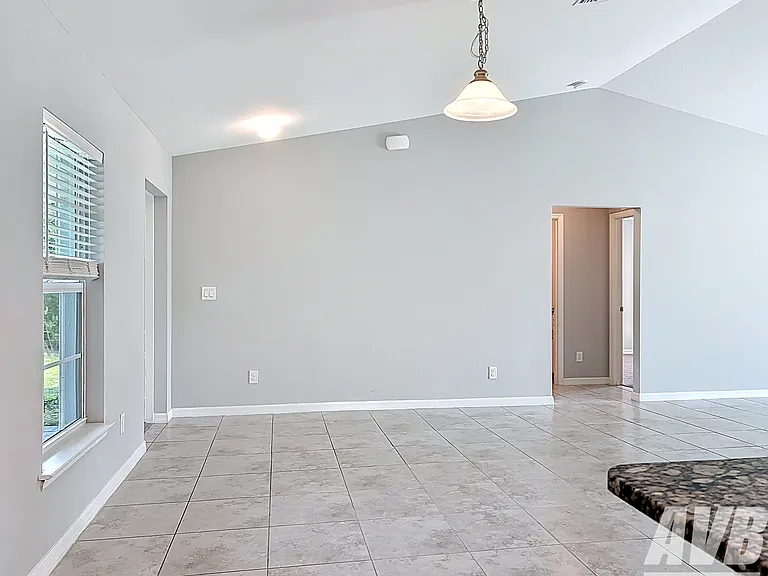 5248 Bond Rd — Photo 18