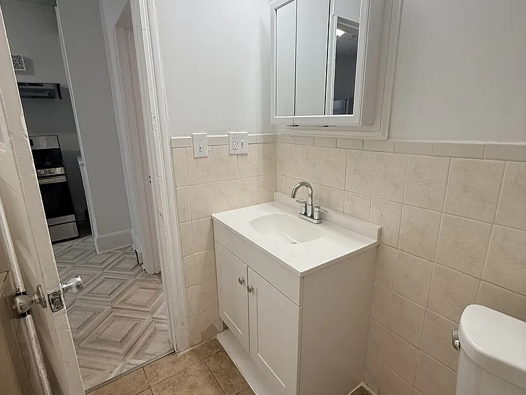 113 Grand St #2 — Photo 7