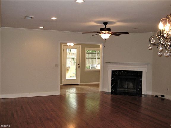 Hdwds, FP and bonus room off of Living Room!