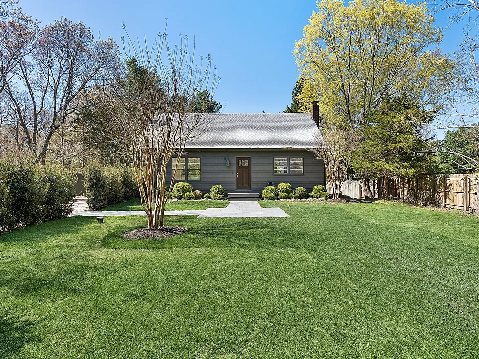 10 Glade Rd