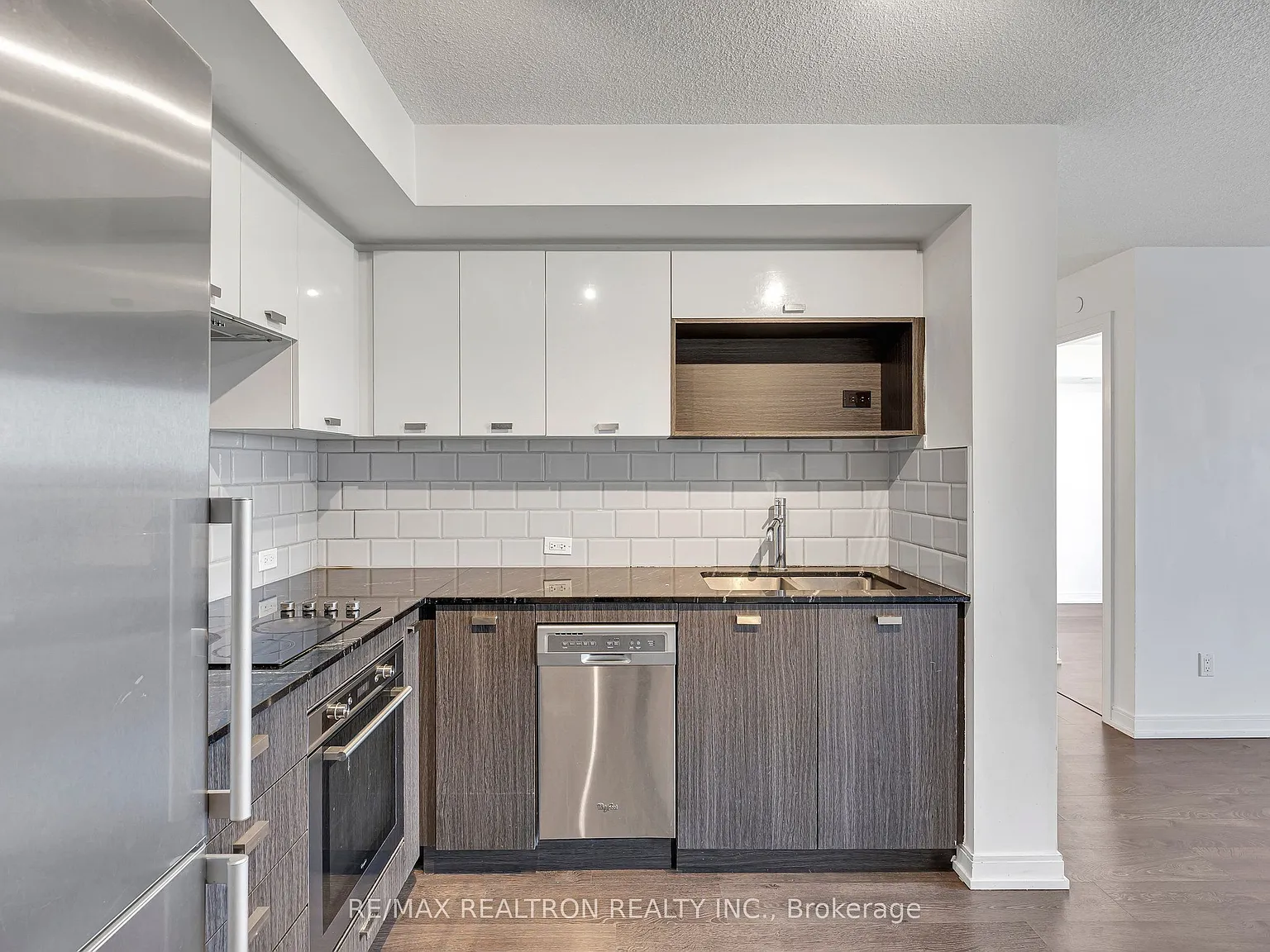 3 bed, $2,700 — Photo 4