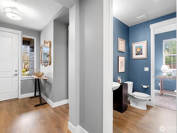 4th image of 2432 NE Sunnymede Street