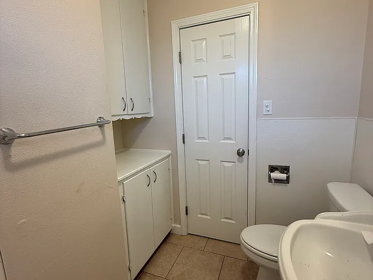 1013 E Garland Ave — Photo 11