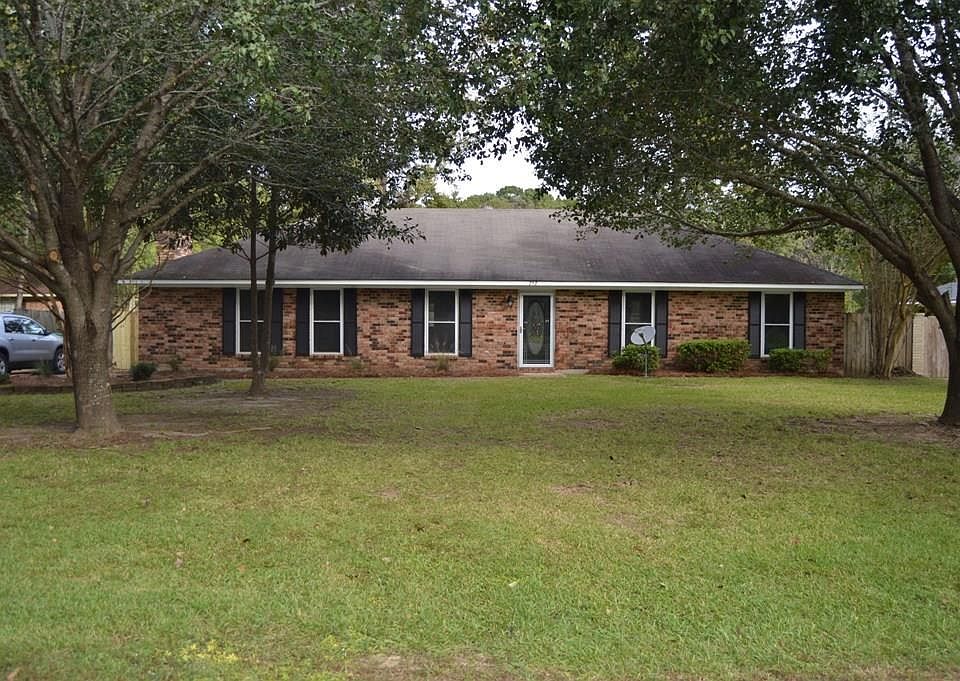 1st image of 252 Brookwood Dr