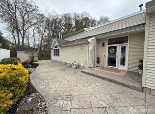 38 Woodland Way, Dayton, NJ 08810