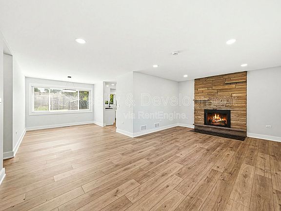 2nd image of 106 Hawthorne Dr