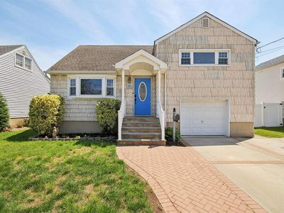 77 Norton Street, Freeport, NY, 11520