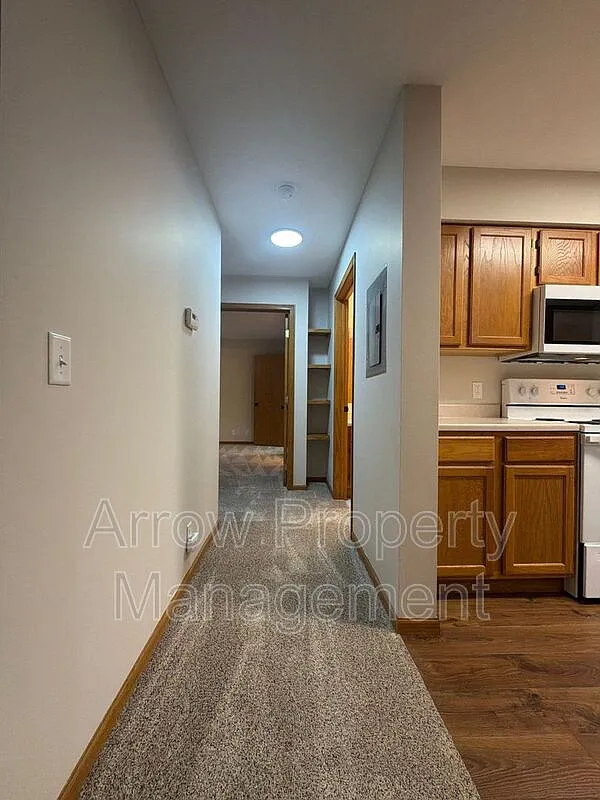 2 bed, 2.0 bath, $950 — Photo 4