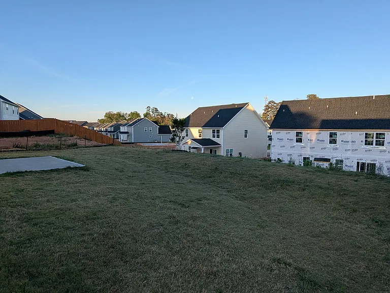 225 Van Zandt Trl — Photo 42