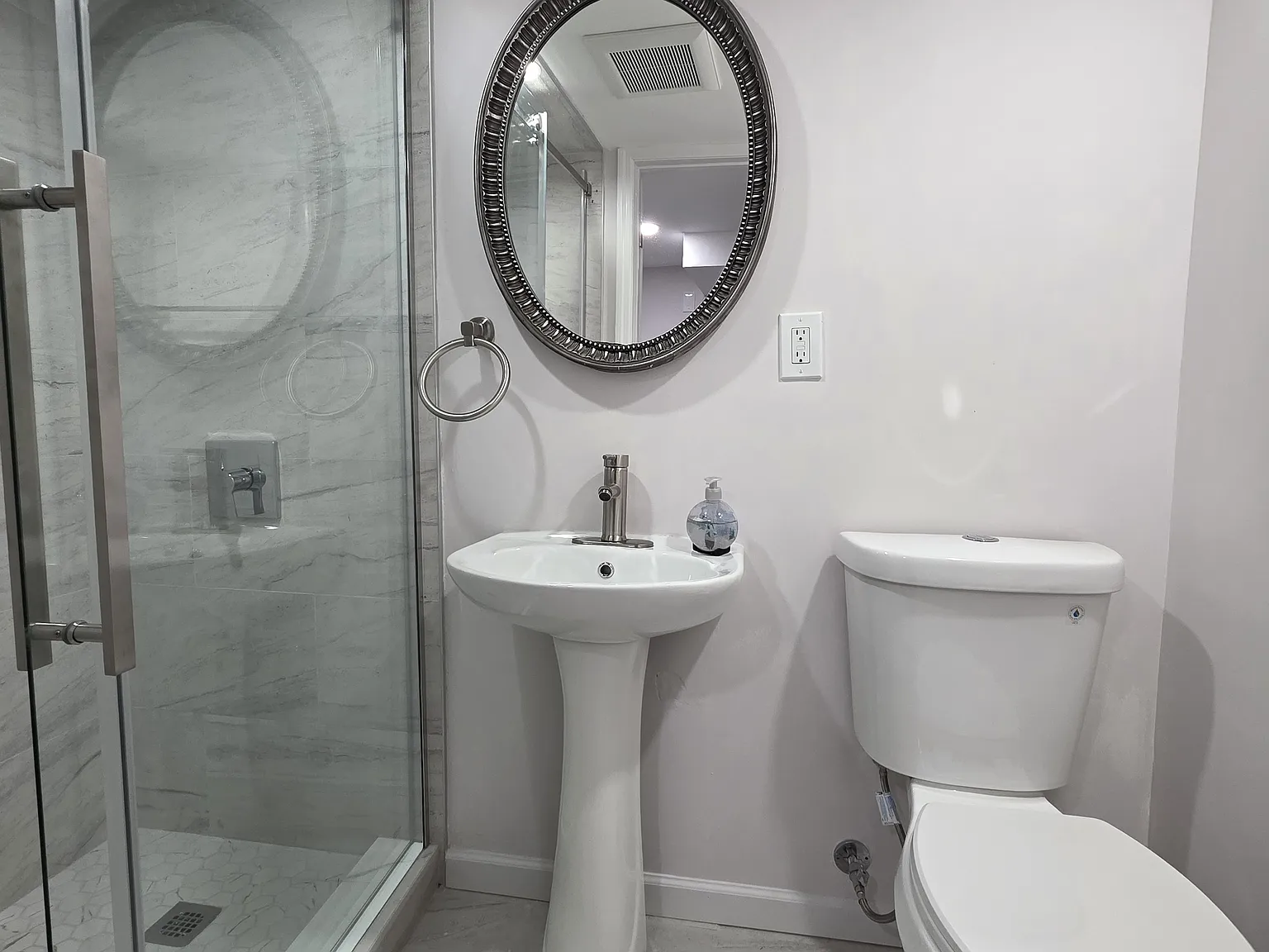 Studio, $1,750 — Photo 4