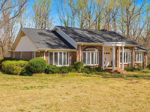 400 Longview Dr, Laurens, SC 29360