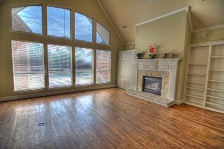 3rd image of 7412 Ivanhoe Dr