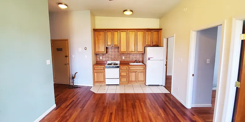 Rented by Ideal Properties Group | media 15