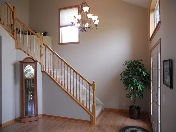 2nd image of 16823 S Ottawa Dr
