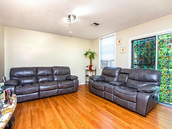 2nd image of 579 Beck St #1