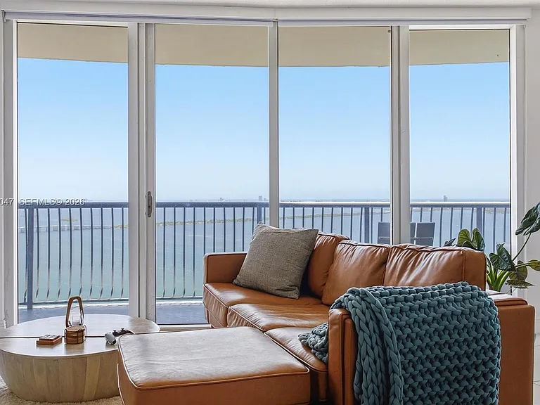 1750 N Bayshore Dr #4801 — Photo 8