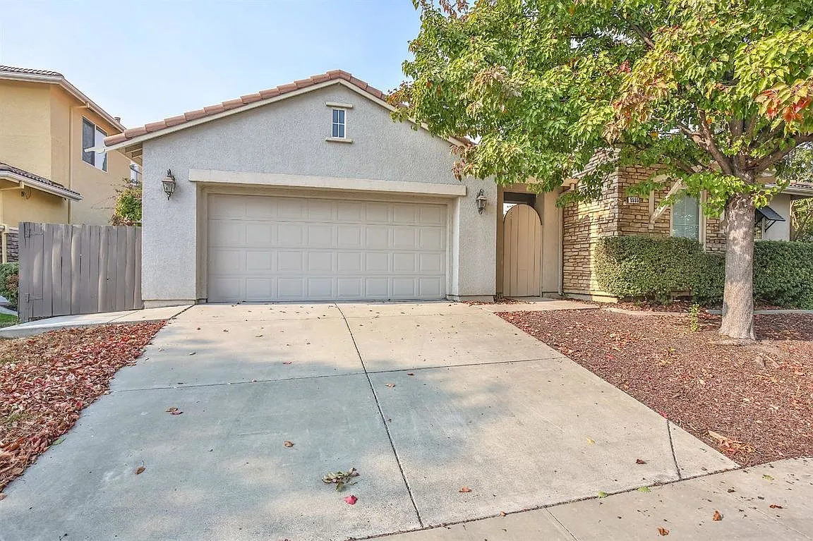 5555 Jerry Litell Way photo 1