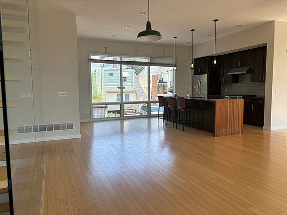 4th image of 1901 E 119th St #20B