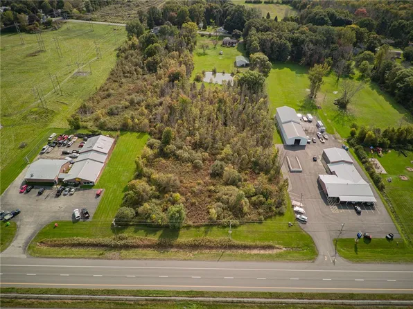 976 State Route 104 #52, Ontario, NY 14519