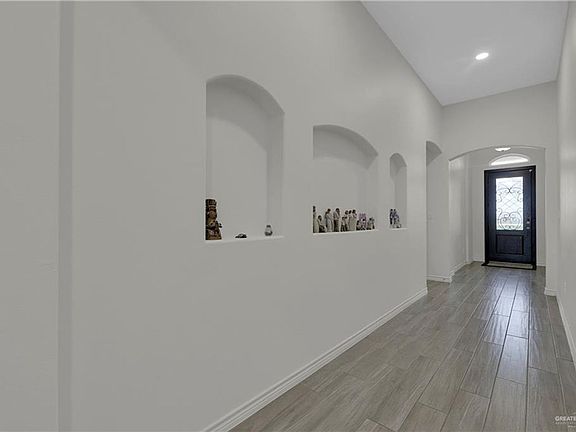 2nd image of 7303 N 55th Ln
