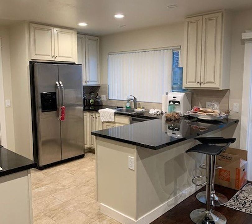 1st image of 1572 Union Ave
